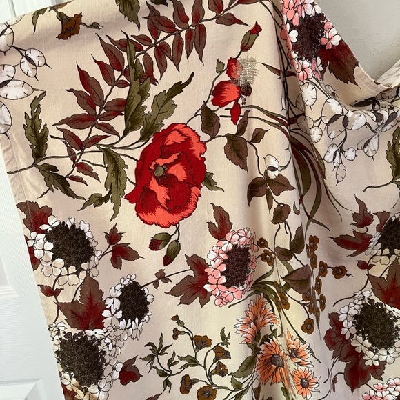 Moygashel Floral Fabric 49.5” x 49” - Picture 7 of 16